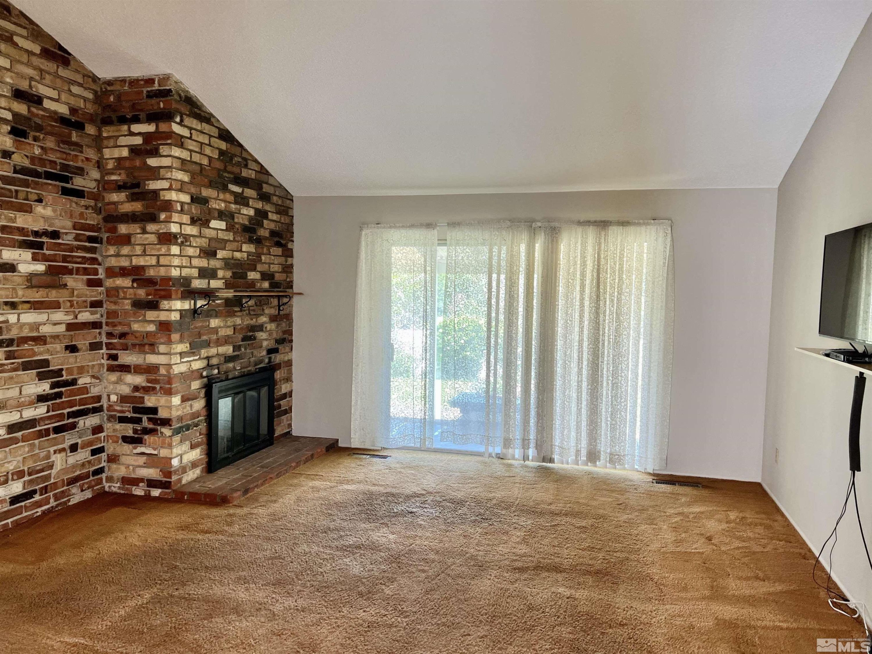 1990 Van Ness Avenue Reno, NV 89503 - Photo 8 of 16 Photo 8
