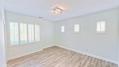 $574,900 | 23808 Toscana Drive, Unit 28039, Valencia, CA 91354