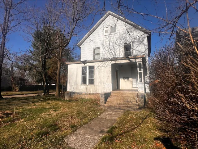 $30,000 | 236 South Cherry Street, Centralia, IL 62801