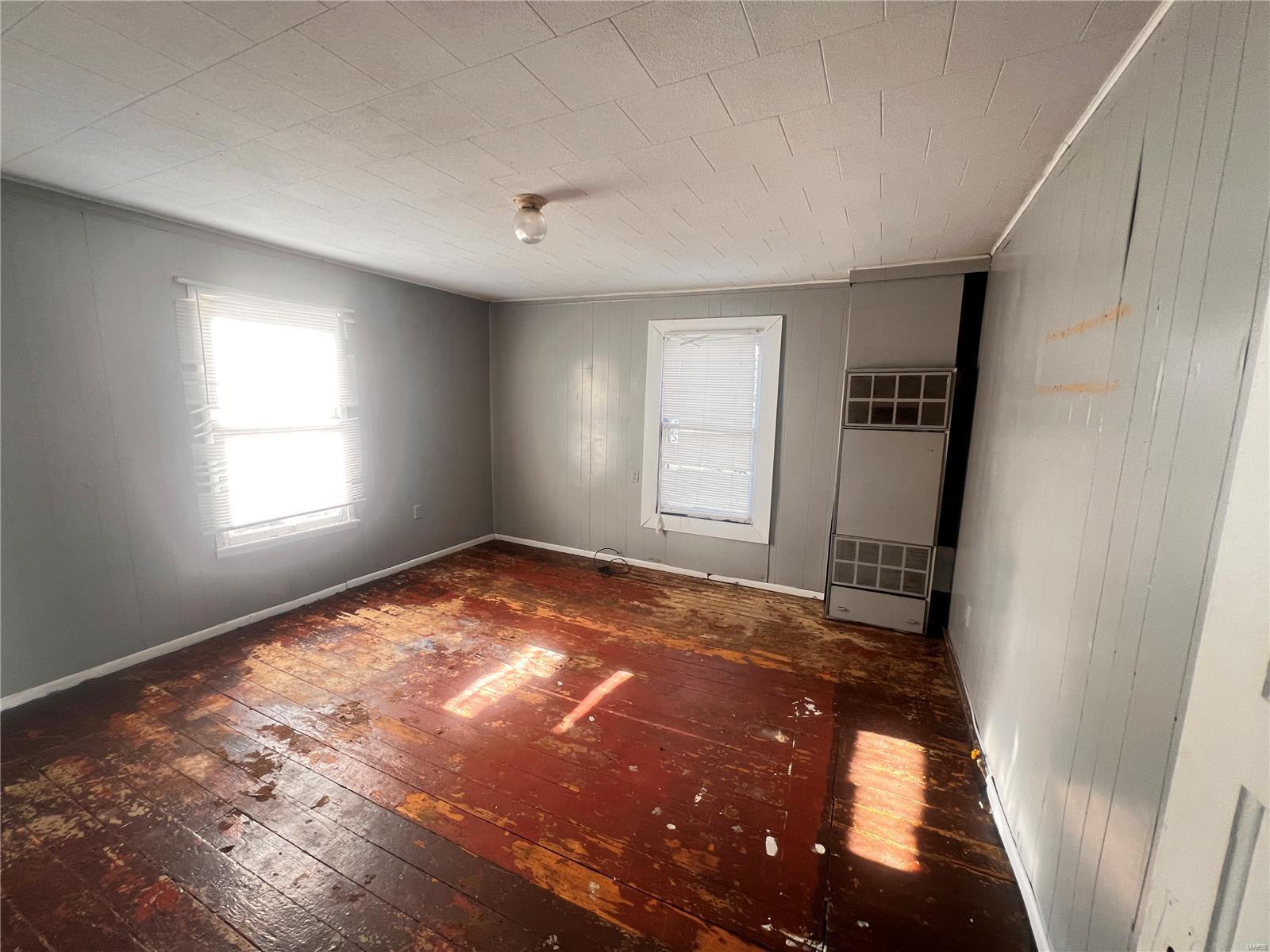 236 South Cherry Street Centralia, IL 62801 - Photo 20 of 34