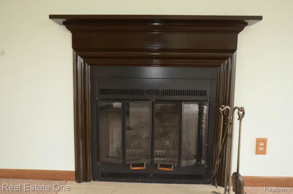 364 Huntington Court Rochester Hills, MI 48307 - Photo 13 of 25