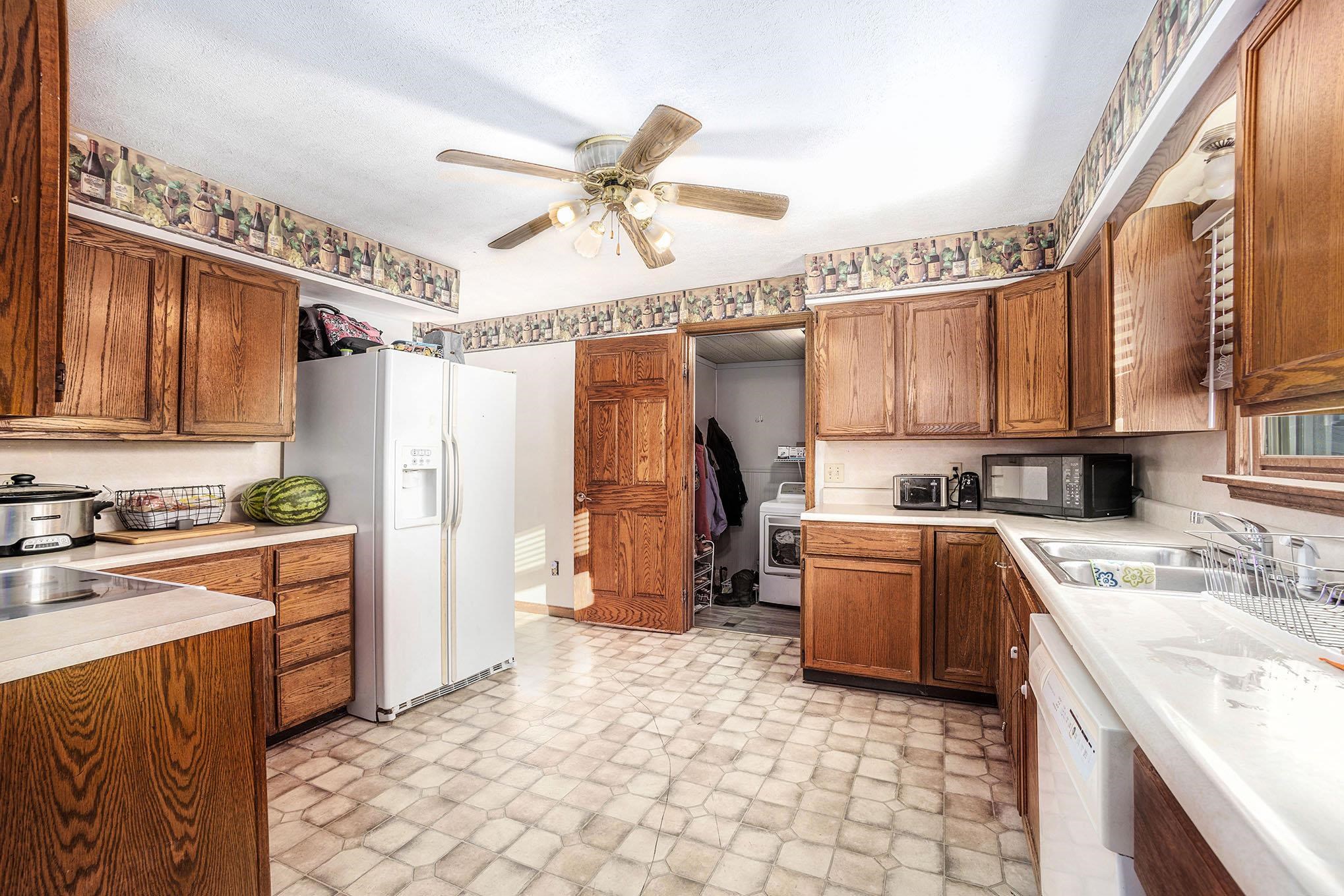10396 22 Mile Road Tustin, MI 49688 - Photo 11 of 29 1939135-1f6f73db-d22a-47bb-bd3f-added16cf141.JPG