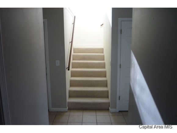 4024 Marryat Drive Springfield, IL 62711 - Photo 3 of 18 Gallery Image 3