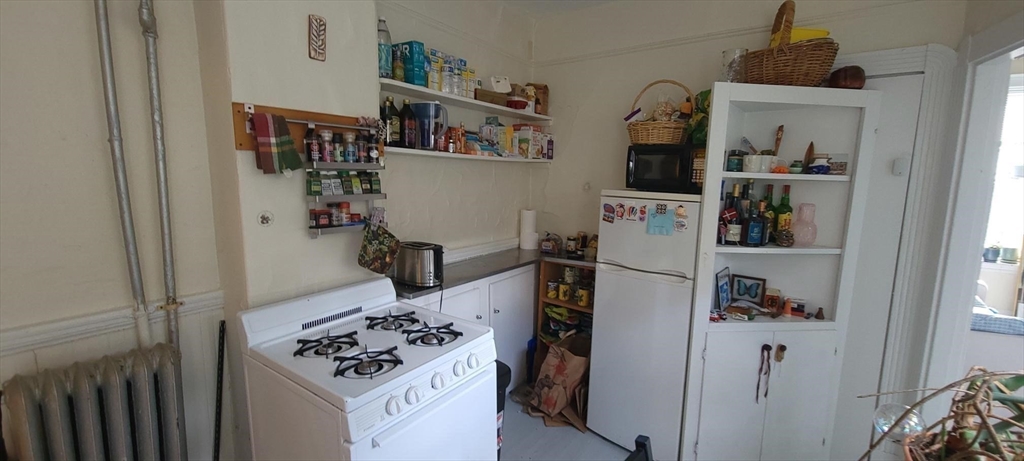 74 Myrtle Street, Unit 10 Boston, MA 02114 - Photo 6 of 8