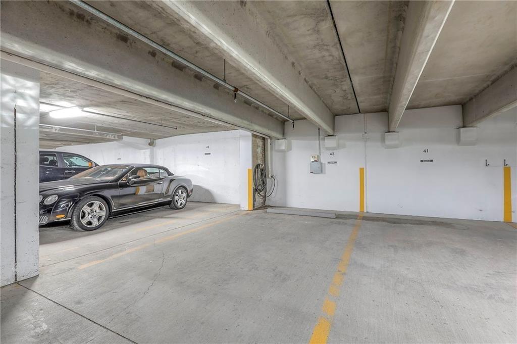 4545 Wornall Road, Unit 1009 Kansas City, MO 64111 - Photo 25 of 26