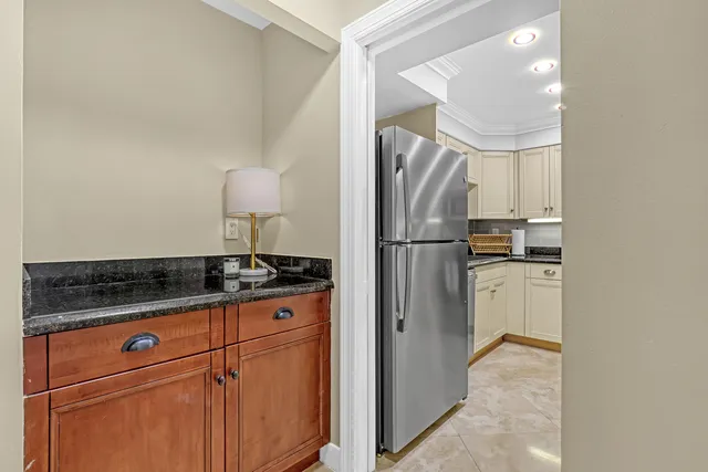 $3,300 | 3301 South Ocean Boulevard, Unit 1006, Highland Beach, FL 33487