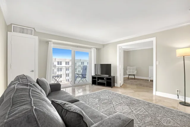 $3,300 | 3301 South Ocean Boulevard, Unit 1006, Highland Beach, FL 33487