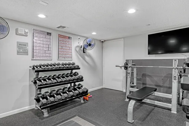 $3,300 | 3301 South Ocean Boulevard, Unit 1006, Highland Beach, FL 33487