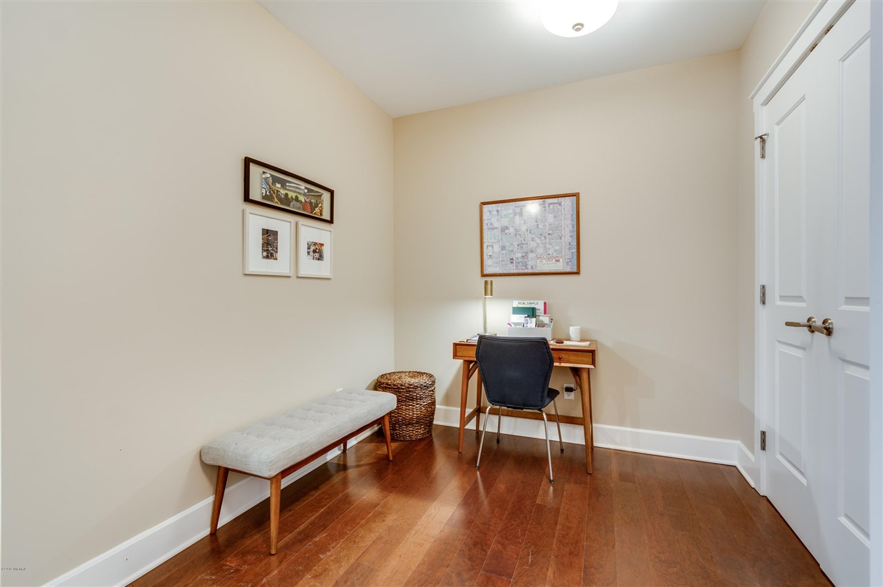 27 Library Street Northeast, Unit 302 Grand Rapids, MI 49503 - Photo 5 of 27