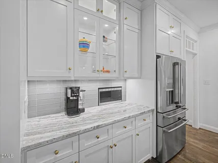 $1,300,000 | 601 Highgrove Drive, Chapel Hill, NC 27516