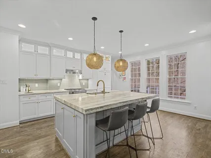 $1,300,000 | 601 Highgrove Drive, Chapel Hill, NC 27516