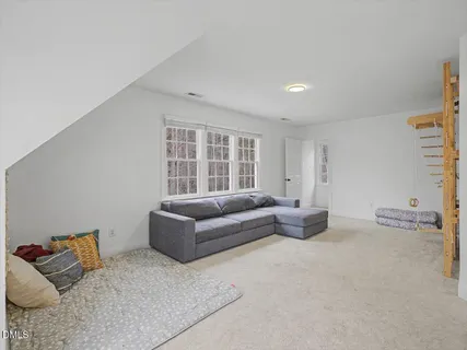 $1,300,000 | 601 Highgrove Drive, Chapel Hill, NC 27516