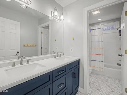 $1,300,000 | 601 Highgrove Drive, Chapel Hill, NC 27516