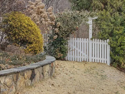 $1,300,000 | 601 Highgrove Drive, Chapel Hill, NC 27516