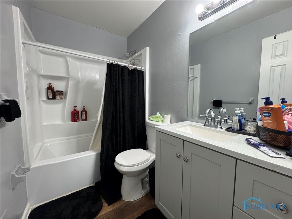1912 Fairfax Road Toledo, OH 43613 - Photo 9 of 21 Gallery Image 9