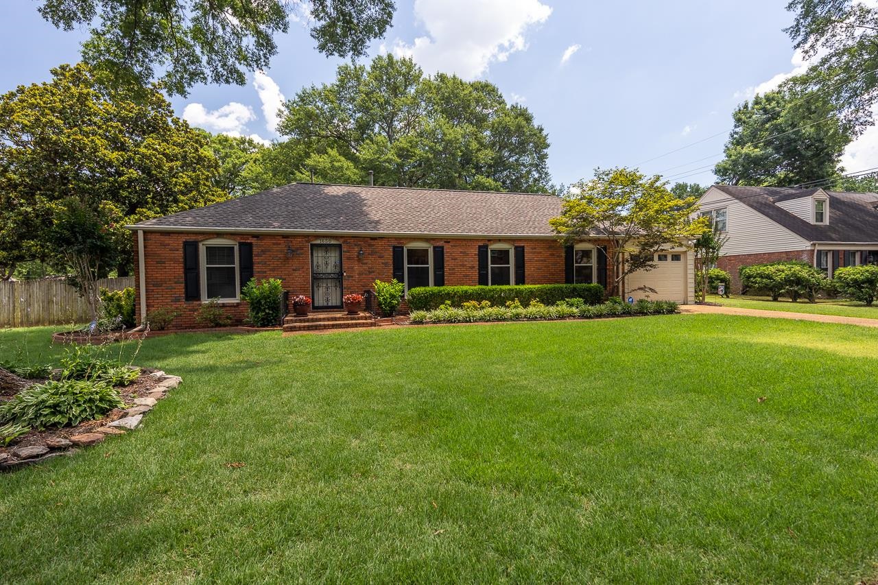 1650 Hayne Road Memphis, TN 38119 - Photo 3 of 33 a front view of house with yard and green space