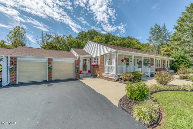 $365,000 | 1095 Yuma Road, Gate City, VA 24251