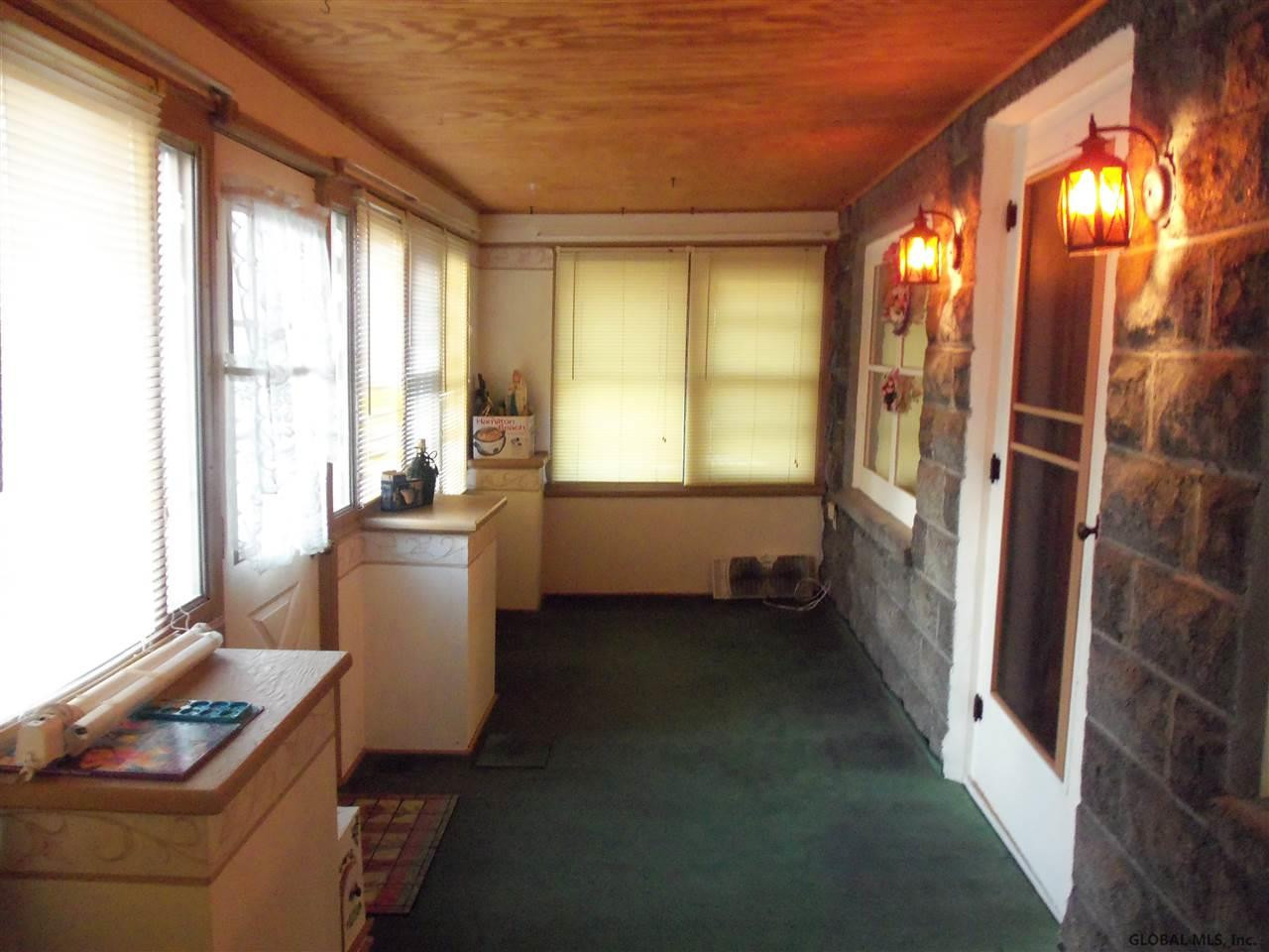 44 Vley Road Scotia, NY 12302 - Photo 2 of 25 Photo 2
