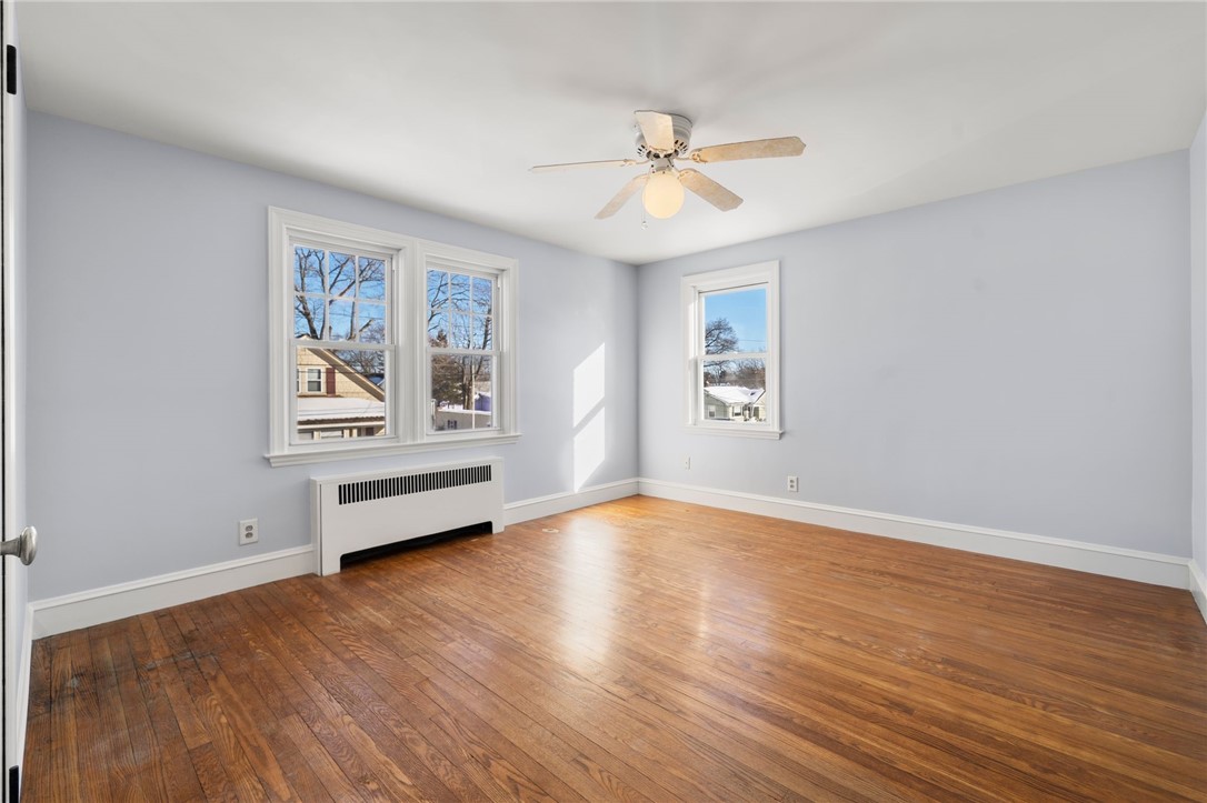 25 Newfield Avenue Warwick, RI 02888 - Photo 15 of 28