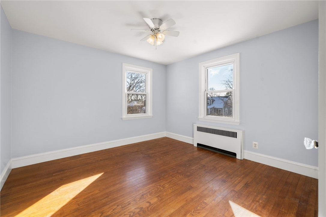 25 Newfield Avenue Warwick, RI 02888 - Photo 18 of 28