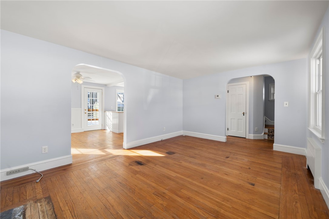 25 Newfield Avenue Warwick, RI 02888 - Photo 9 of 28