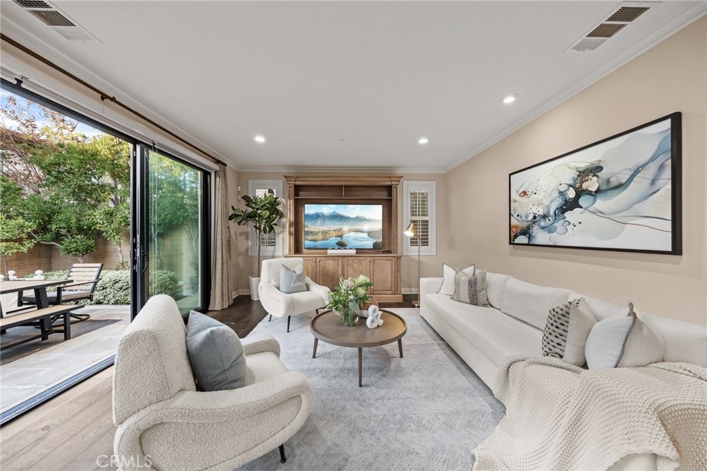 177 Compass Irvine, CA 92618 - Photo 12 of 39