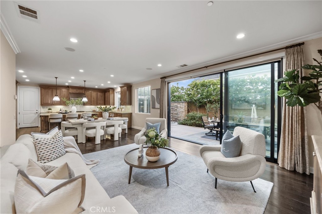 177 Compass Irvine, CA 92618 - Photo 13 of 39