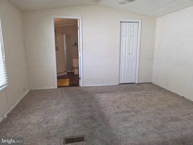 a view of empty room