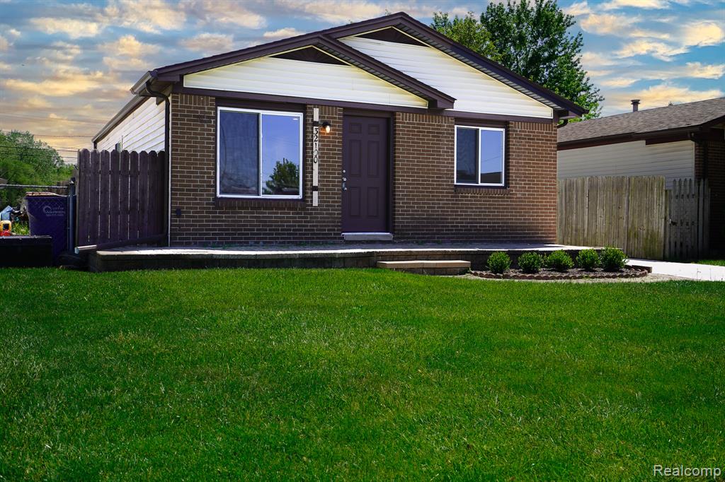 32100 Ruehle Avenue Warren, MI 48093 - Photo 2 of 54