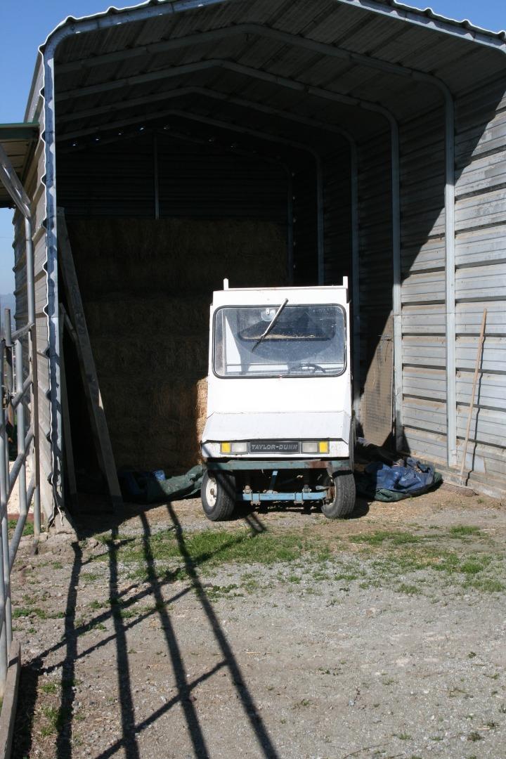 1738 H Santa Ana Road, Unit H Hollister, CA 95023 - Photo 11 of 33 a car parked in front of a house