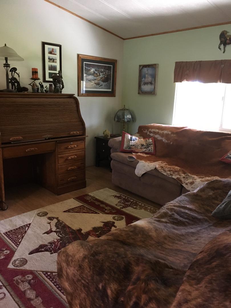 1738 H Santa Ana Road, Unit H Hollister, CA 95023 - Photo 23 of 33 a living room with furniture