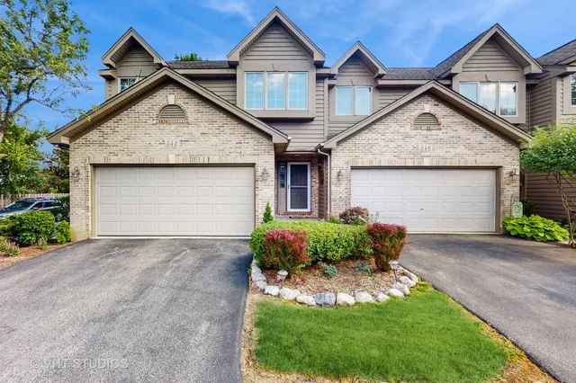 $289,900 | 542 Silver Aspen Circle, Crystal Lake, IL 60014