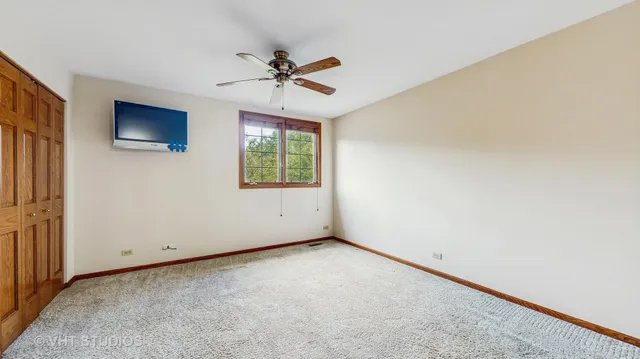 $289,900 | 542 Silver Aspen Circle, Crystal Lake, IL 60014