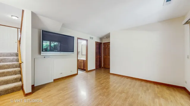 $289,900 | 542 Silver Aspen Circle, Crystal Lake, IL 60014