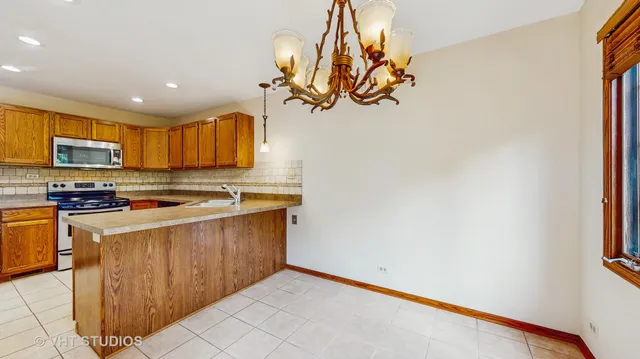 $289,900 | 542 Silver Aspen Circle, Crystal Lake, IL 60014