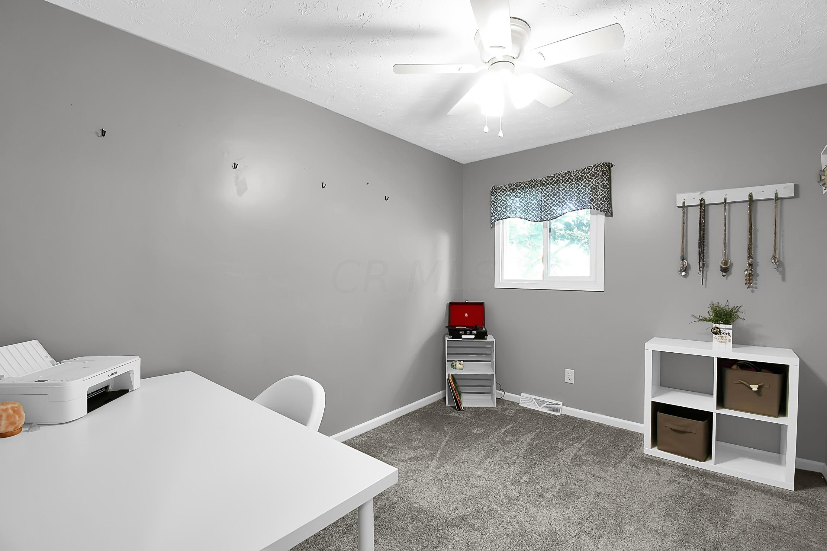 15851 London Road Orient, OH 43146 - Photo 18 of 46 Gallery Image 18