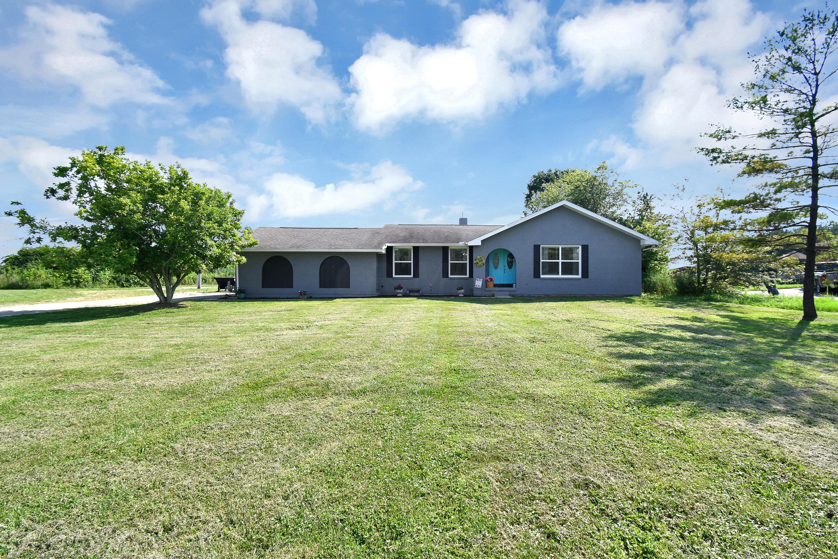 15851 London Road Orient, OH 43146 - Photo 2 of 46 Gallery Image 2