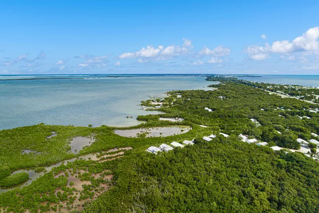 $950,000 | 116 South Drive, Key Largo, FL 33037