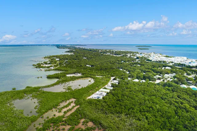 $950,000 | 116 South Drive, Key Largo, FL 33037