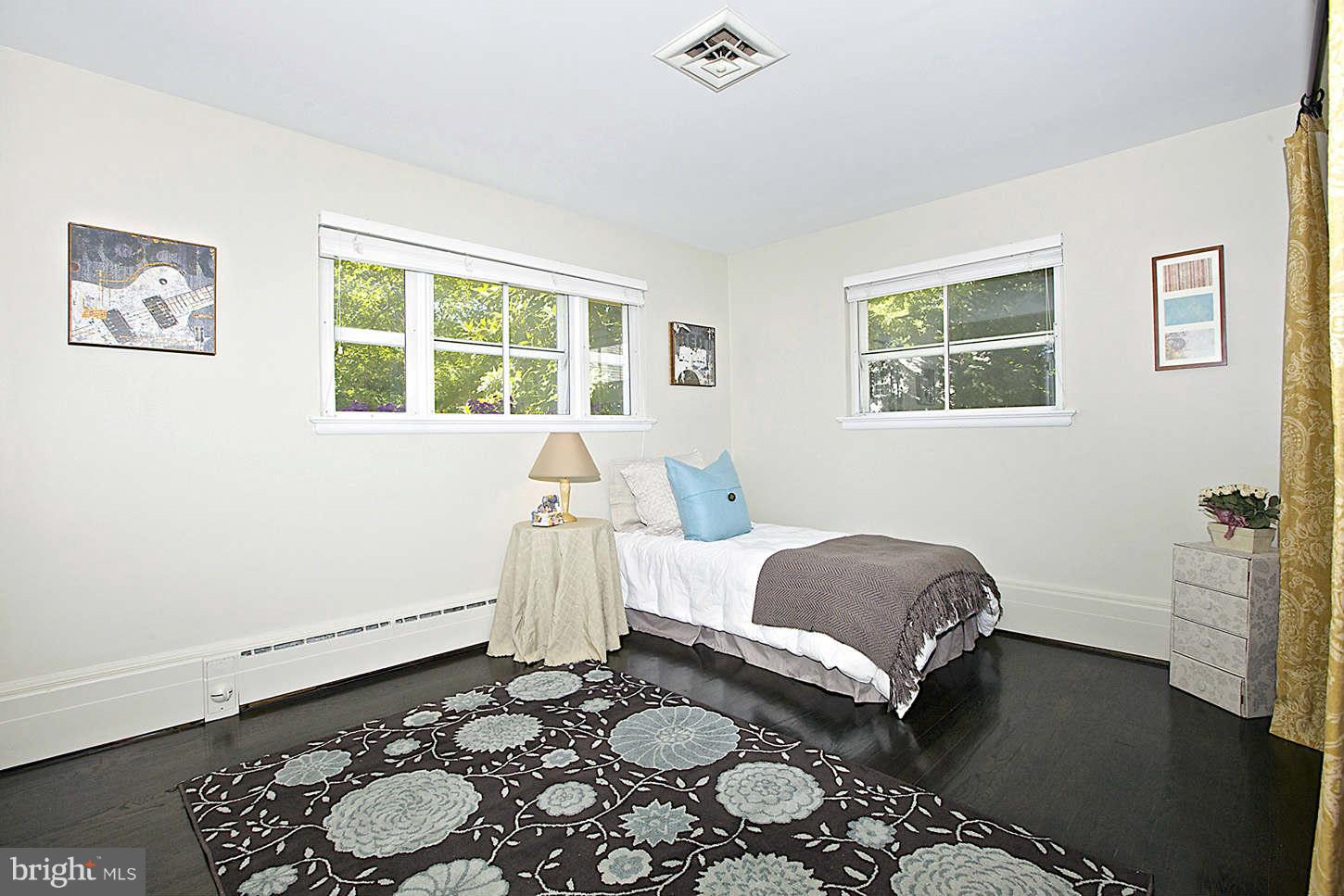 6870 Churchill Road McLean, VA 22101 - Photo 12 of 30 Bedroom