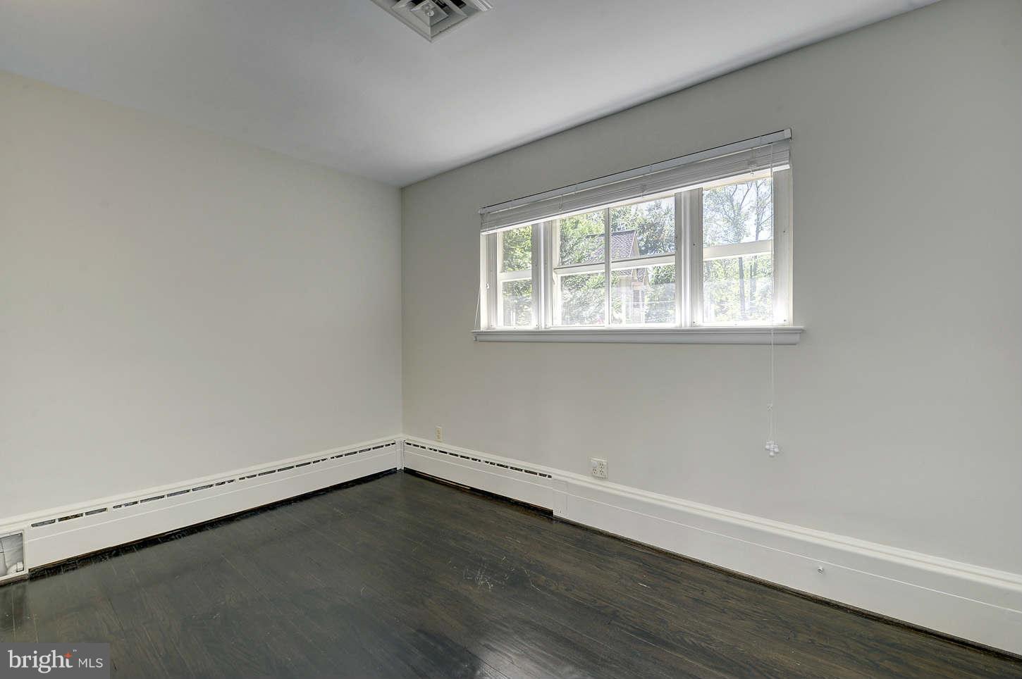 6870 Churchill Road McLean, VA 22101 - Photo 14 of 30 Bedroom