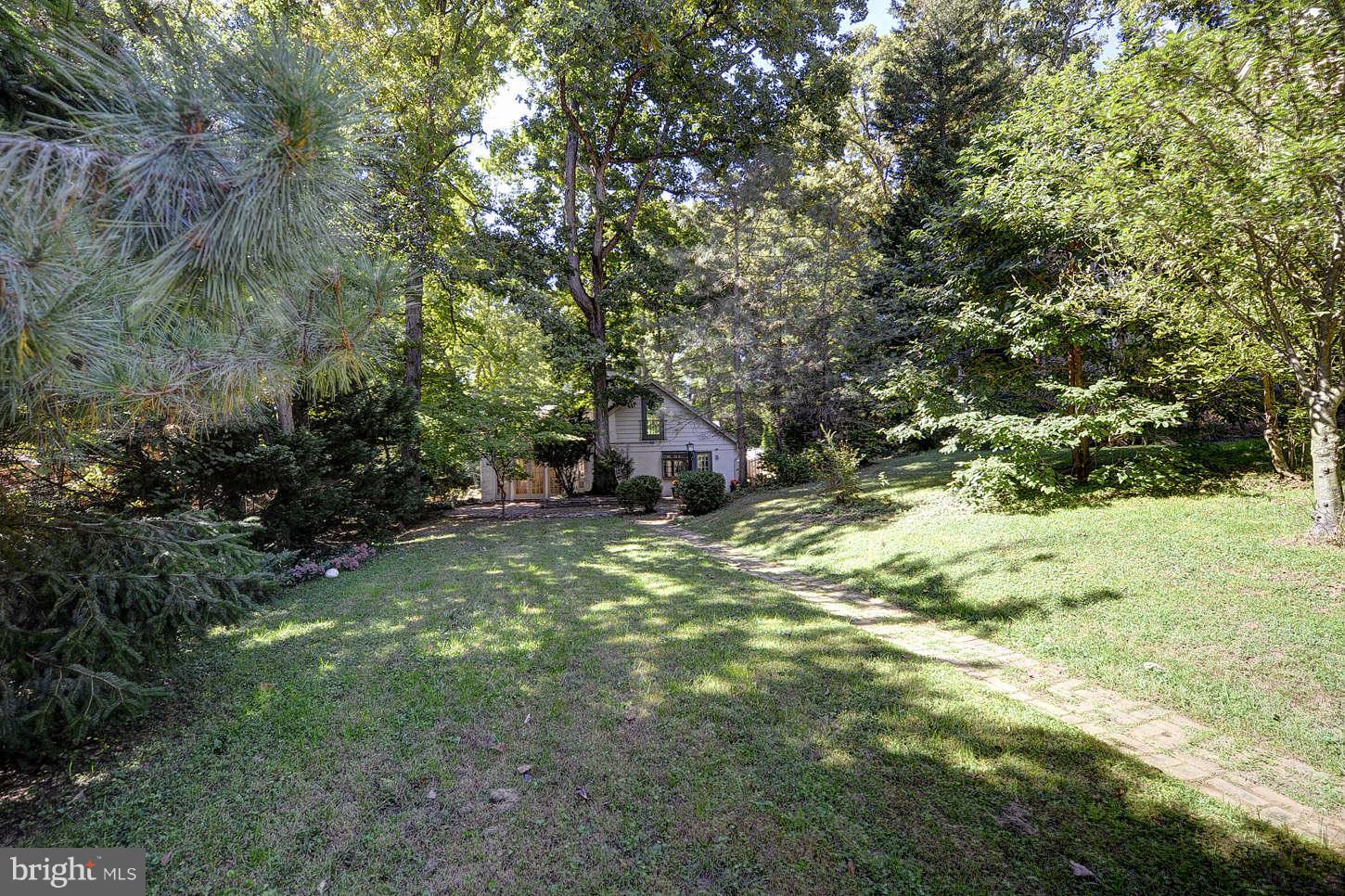 6870 Churchill Road McLean, VA 22101 - Photo 30 of 30 Exterior (General)