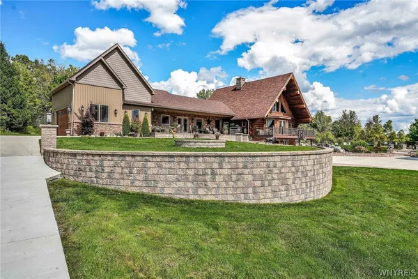 $1,590,000 | 307 Holland Road, Java, NY 14009