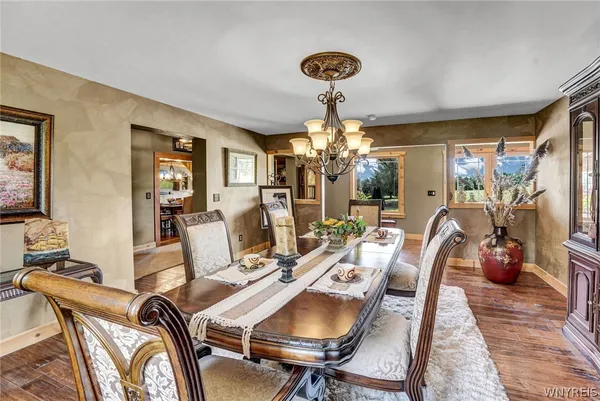 $1,590,000 | 307 Holland Road, Java, NY 14009