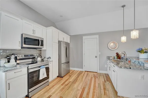 $1,590,000 | 307 Holland Road, Java, NY 14009