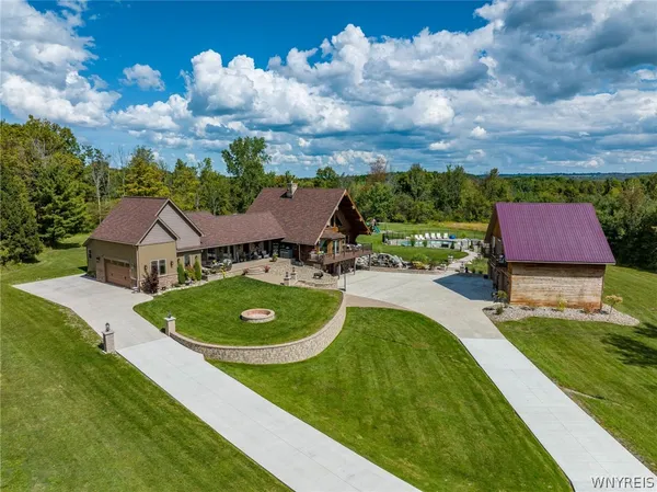 $1,590,000 | 307 Holland Road, Java, NY 14009