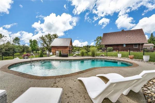 $1,590,000 | 307 Holland Road, Java, NY 14009