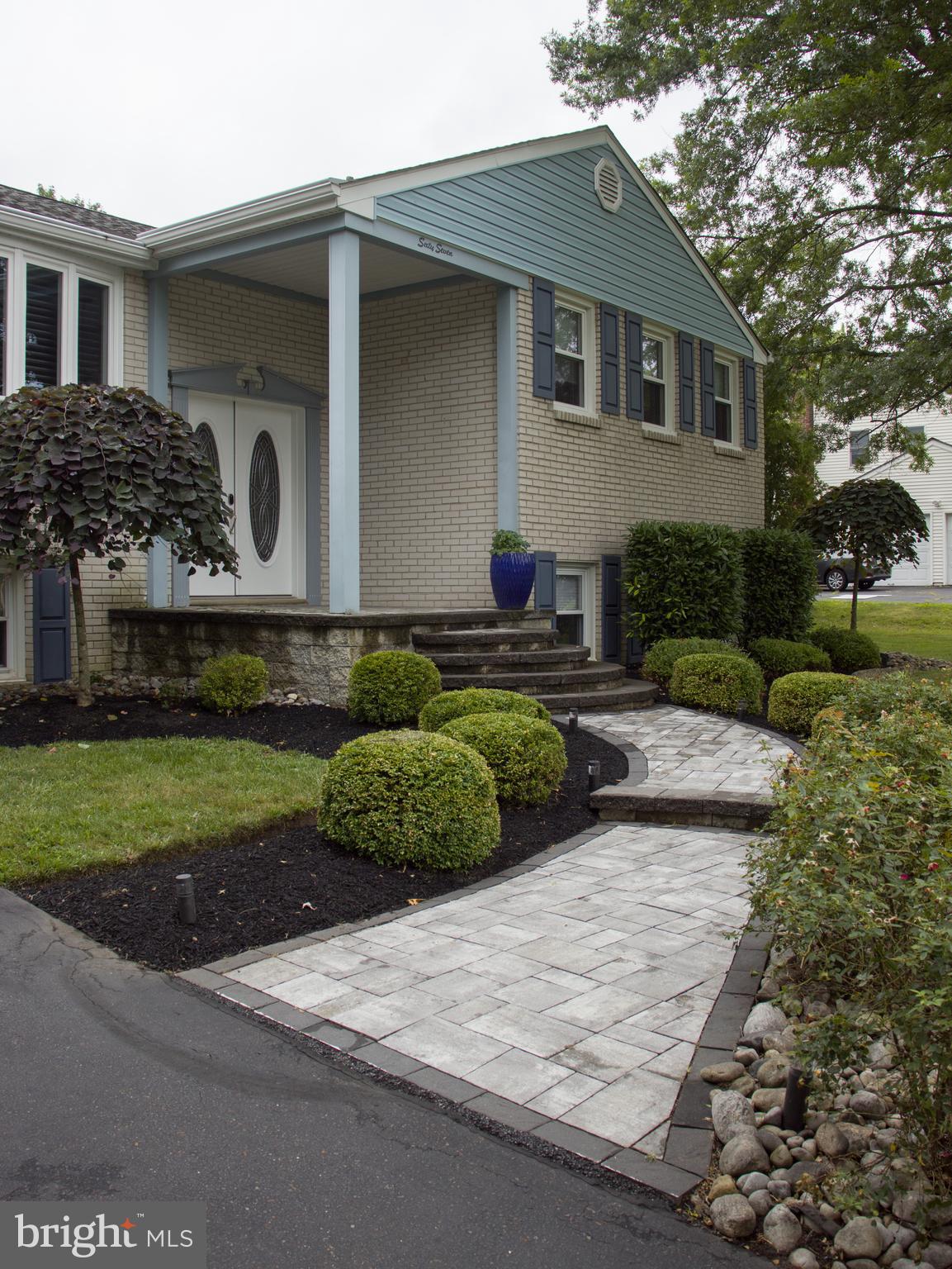 67 Heather Road Southampton, PA 18966 - Photo 2 of 33 Gallery Image 2