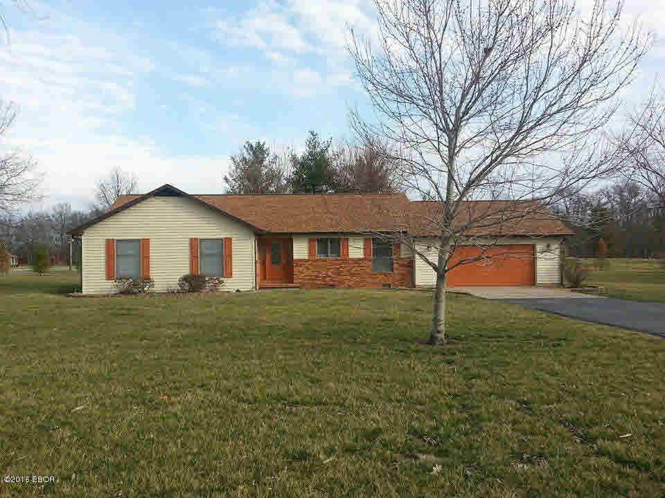 1082 Cardinal Road Carbondale, IL 62901 - Photo 1 of 19