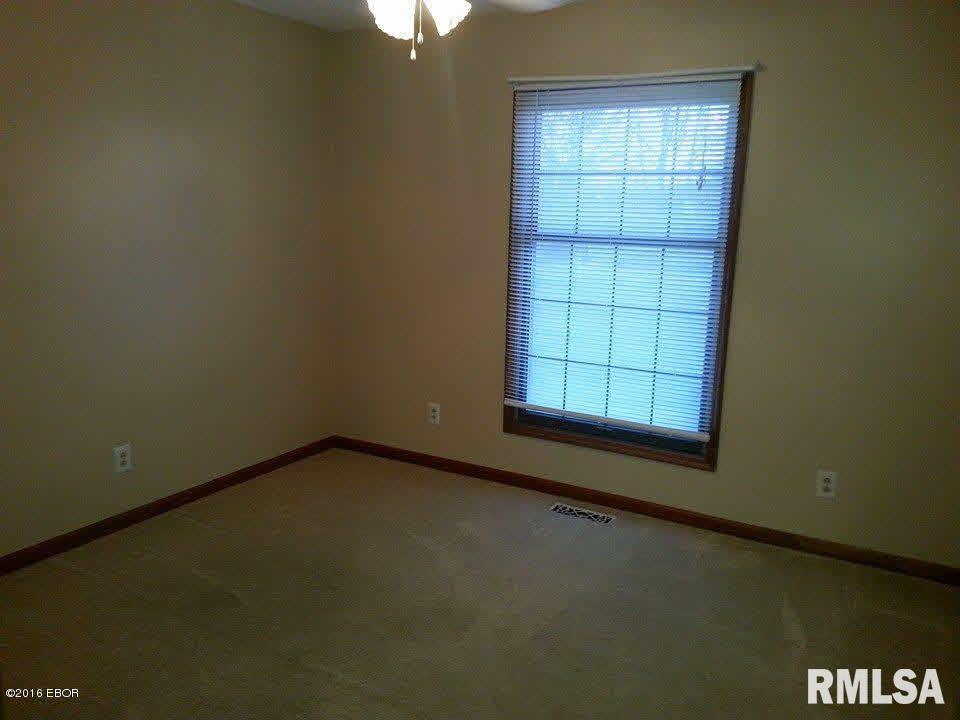 1082 Cardinal Road Carbondale, IL 62901 - Photo 13 of 19